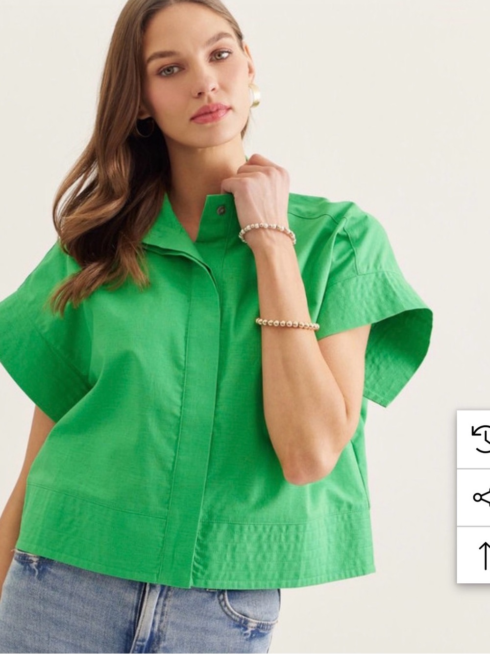 entro Bright Green Short-Sleeve Boxy Button-Down Shirt